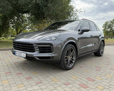 Серый Порше Каен, объемом двигателя 2.89 л и пробегом 70 тыс. км за 64000 $, фото 6 на Automoto.ua