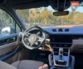 Серый Порше Каен, объемом двигателя 3 л и пробегом 50 тыс. км за 74500 $, фото 37 на Automoto.ua