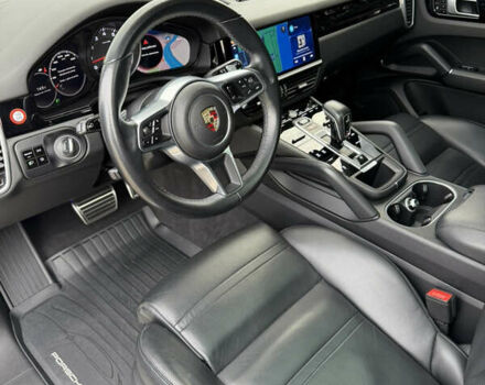 Серый Порше Каен, объемом двигателя 2.89 л и пробегом 70 тыс. км за 64000 $, фото 24 на Automoto.ua