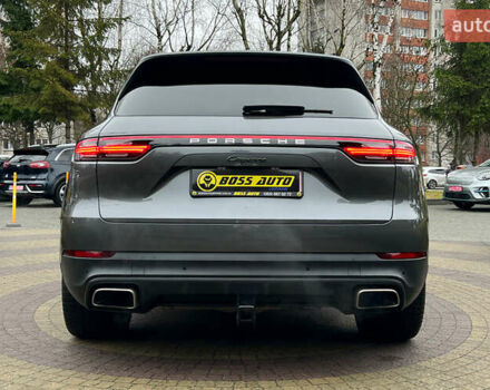 Серый Порше Каен, объемом двигателя 3 л и пробегом 143 тыс. км за 51999 $, фото 5 на Automoto.ua