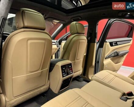 Сірий Порше Cayenne, об'ємом двигуна 4 л та пробігом 57 тис. км за 95900 $, фото 41 на Automoto.ua