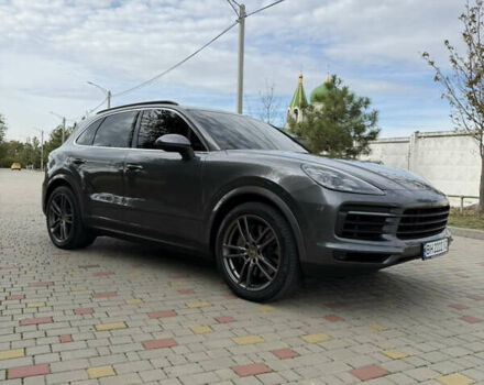 Серый Порше Каен, объемом двигателя 2.89 л и пробегом 70 тыс. км за 64000 $, фото 10 на Automoto.ua