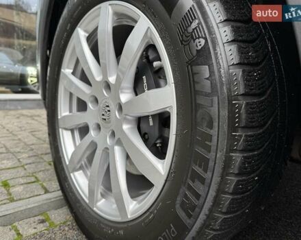 Серый Порше Каен, объемом двигателя 3 л и пробегом 66 тыс. км за 67000 $, фото 9 на Automoto.ua