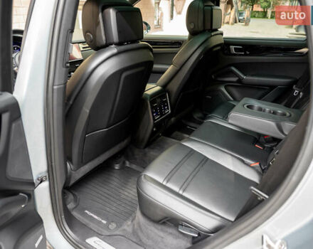 Сірий Порше Cayenne, об'ємом двигуна 2.89 л та пробігом 56 тис. км за 65000 $, фото 15 на Automoto.ua