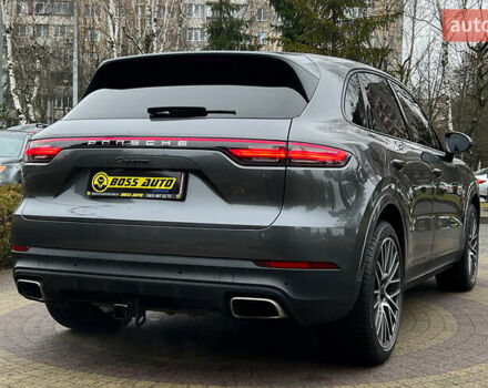 Серый Порше Каен, объемом двигателя 3 л и пробегом 143 тыс. км за 51999 $, фото 6 на Automoto.ua