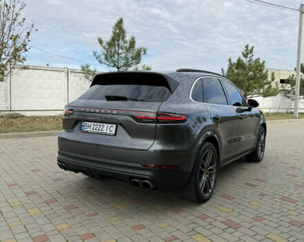 Серый Порше Каен, объемом двигателя 2.89 л и пробегом 70 тыс. км за 64000 $, фото 13 на Automoto.ua