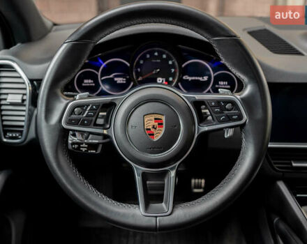 Сірий Порше Cayenne, об'ємом двигуна 2.89 л та пробігом 66 тис. км за 63000 $, фото 7 на Automoto.ua
