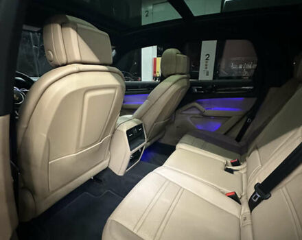 Сірий Порше Cayenne, об'ємом двигуна 3 л та пробігом 42 тис. км за 64999 $, фото 23 на Automoto.ua