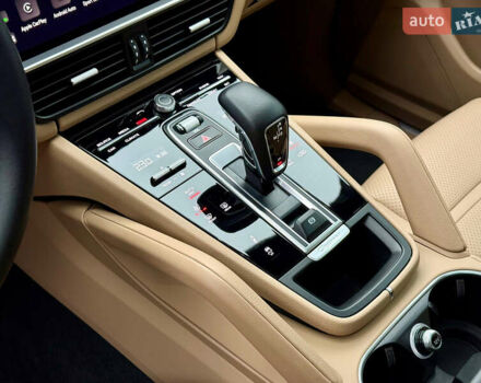 Сірий Порше Cayenne, об'ємом двигуна 3 л та пробігом 85 тис. км за 74500 $, фото 27 на Automoto.ua