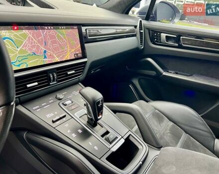 Порше Каен 2021 в Киеве на Automoto.ua Серый Порше Каен, объемом двигателя 4 л и пробегом 56 тыс. км за 82900 $, фото 21 на Automoto.ua