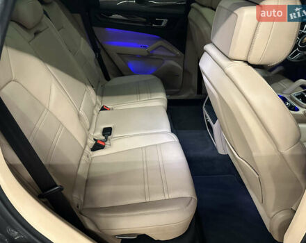 Сірий Порше Cayenne, об'ємом двигуна 3 л та пробігом 42 тис. км за 64999 $, фото 28 на Automoto.ua