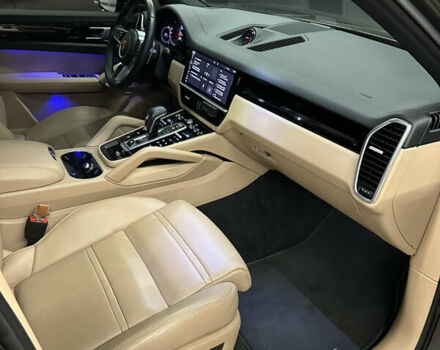 Сірий Порше Cayenne, об'ємом двигуна 3 л та пробігом 42 тис. км за 64999 $, фото 30 на Automoto.ua
