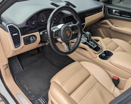 Серый Порше Каен, объемом двигателя 3 л и пробегом 78 тыс. км за 74500 $, фото 2 на Automoto.ua