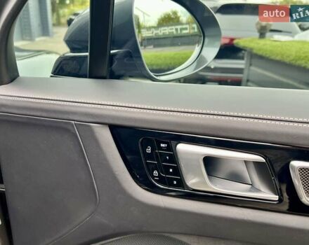 Порше Каен 2021 в Киеве на Automoto.ua Серый Порше Каен, объемом двигателя 4 л и пробегом 56 тыс. км за 82900 $, фото 58 на Automoto.ua