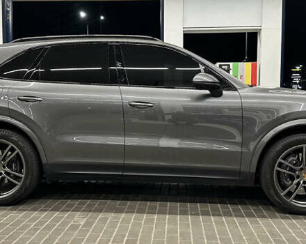 Сірий Порше Cayenne, об'ємом двигуна 3 л та пробігом 42 тис. км за 64999 $, фото 7 на Automoto.ua
