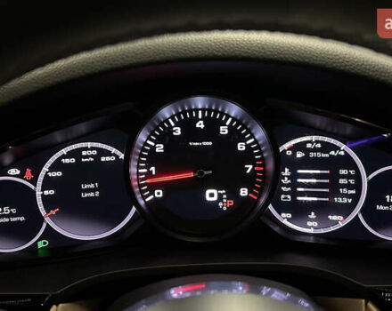 Сірий Порше Cayenne, об'ємом двигуна 3 л та пробігом 42 тис. км за 64999 $, фото 49 на Automoto.ua
