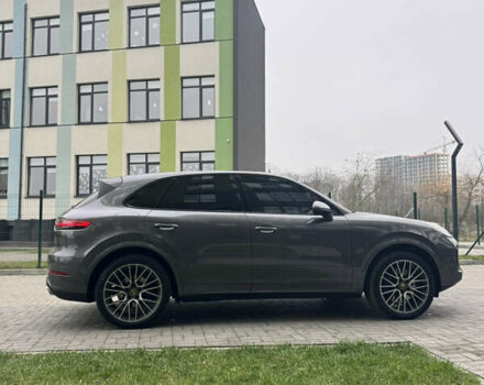 Сірий Порше Cayenne, об'ємом двигуна 3 л та пробігом 32 тис. км за 74999 $, фото 18 на Automoto.ua