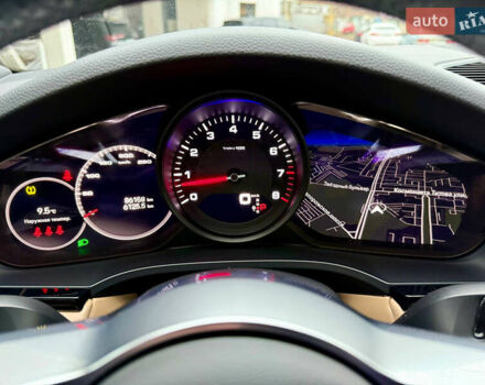 Сірий Порше Cayenne, об'ємом двигуна 3 л та пробігом 85 тис. км за 74500 $, фото 61 на Automoto.ua