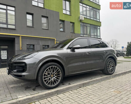 Сірий Порше Cayenne, об'ємом двигуна 3 л та пробігом 32 тис. км за 74999 $, фото 5 на Automoto.ua