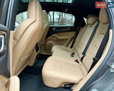 Сірий Порше Cayenne, об'ємом двигуна 3 л та пробігом 85 тис. км за 74500 $, фото 31 на Automoto.ua