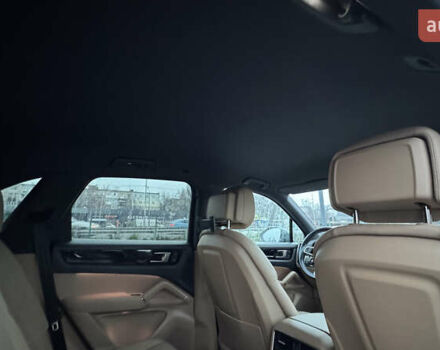 Серый Порше Каен, объемом двигателя 3 л и пробегом 81 тыс. км за 75000 $, фото 14 на Automoto.ua