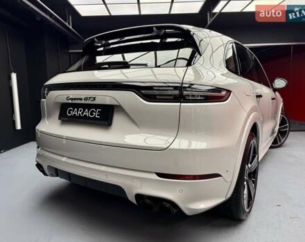 Сірий Порше Cayenne, об'ємом двигуна 4 л та пробігом 1 тис. км за 136900 $, фото 17 на Automoto.ua