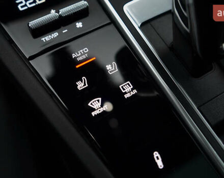 Сірий Порше Cayenne, об'ємом двигуна 4 л та пробігом 31 тис. км за 95000 $, фото 63 на Automoto.ua