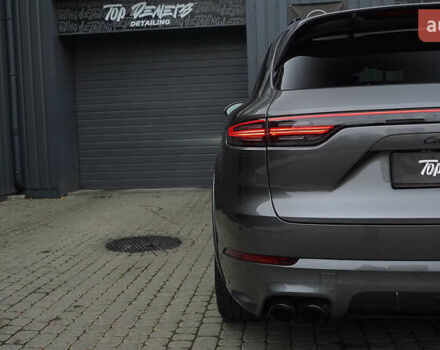 Сірий Порше Cayenne, об'ємом двигуна 4 л та пробігом 31 тис. км за 95000 $, фото 30 на Automoto.ua