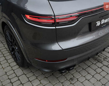 Сірий Порше Cayenne, об'ємом двигуна 4 л та пробігом 31 тис. км за 95000 $, фото 24 на Automoto.ua