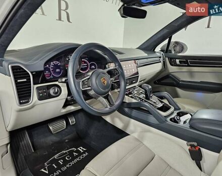 Сірий Порше Cayenne, об'ємом двигуна 4 л та пробігом 28 тис. км за 125000 $, фото 21 на Automoto.ua