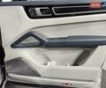 Сірий Порше Cayenne, об'ємом двигуна 4 л та пробігом 28 тис. км за 125000 $, фото 19 на Automoto.ua