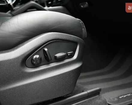 Сірий Порше Cayenne, об'ємом двигуна 4 л та пробігом 31 тис. км за 95000 $, фото 73 на Automoto.ua