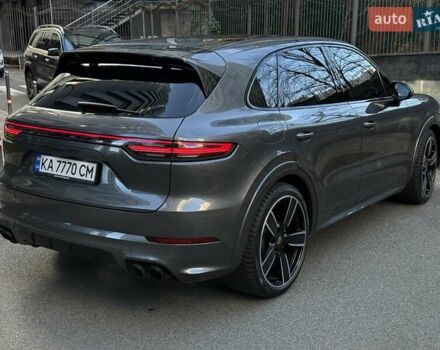 Серый Порше Каен, объемом двигателя 4 л и пробегом 14 тыс. км за 129999 $, фото 9 на Automoto.ua