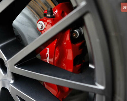 Сірий Порше Cayenne, об'ємом двигуна 4 л та пробігом 31 тис. км за 95000 $, фото 19 на Automoto.ua