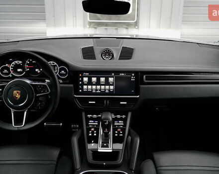Сірий Порше Cayenne, об'ємом двигуна 4 л та пробігом 31 тис. км за 95000 $, фото 43 на Automoto.ua