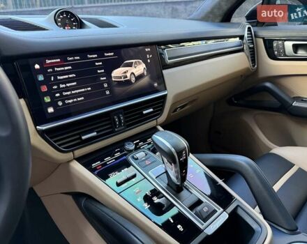 Серый Порше Каен, объемом двигателя 4 л и пробегом 14 тыс. км за 129999 $, фото 19 на Automoto.ua