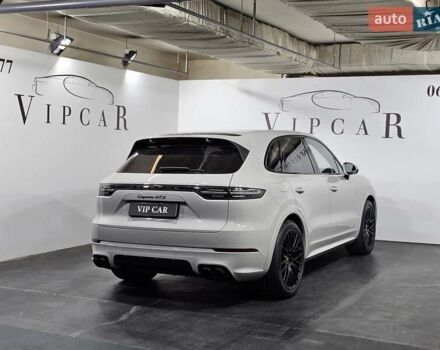 Сірий Порше Cayenne, об'ємом двигуна 4 л та пробігом 28 тис. км за 125000 $, фото 8 на Automoto.ua