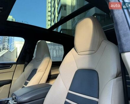 Серый Порше Каен, объемом двигателя 4 л и пробегом 14 тыс. км за 129999 $, фото 22 на Automoto.ua