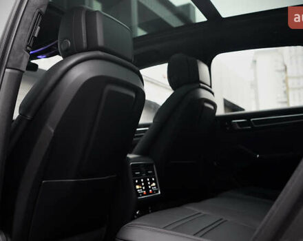 Сірий Порше Cayenne, об'ємом двигуна 4 л та пробігом 31 тис. км за 95000 $, фото 78 на Automoto.ua