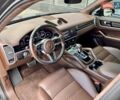 Сірий Порше Cayenne, об'ємом двигуна 4 л та пробігом 53 тис. км за 102000 $, фото 25 на Automoto.ua