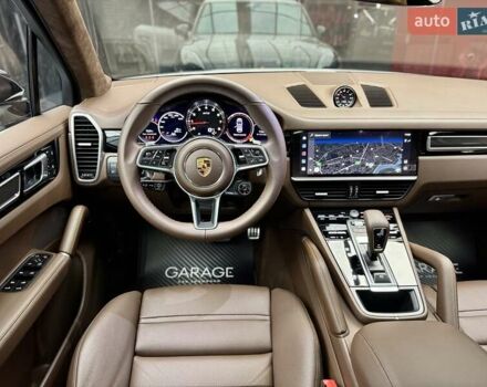 Сірий Порше Cayenne, об'ємом двигуна 4 л та пробігом 1 тис. км за 136900 $, фото 42 на Automoto.ua