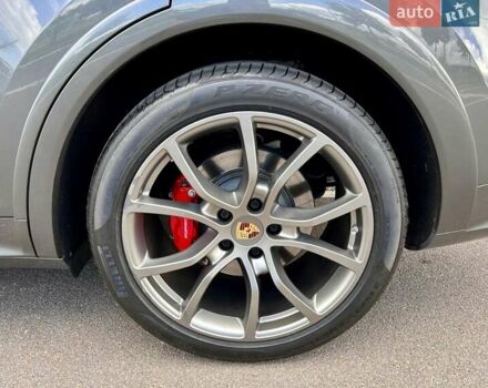 Сірий Порше Cayenne, об'ємом двигуна 4 л та пробігом 53 тис. км за 102000 $, фото 16 на Automoto.ua