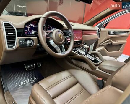 Сірий Порше Cayenne, об'ємом двигуна 4 л та пробігом 1 тис. км за 136900 $, фото 37 на Automoto.ua