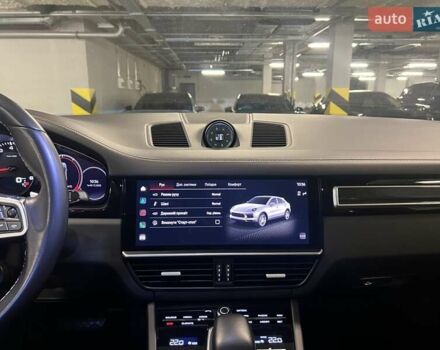 Серый Порше Каен, объемом двигателя 3 л и пробегом 100 тыс. км за 85316 $, фото 29 на Automoto.ua