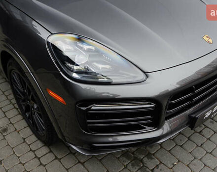 Сірий Порше Cayenne, об'ємом двигуна 4 л та пробігом 31 тис. км за 95000 $, фото 5 на Automoto.ua
