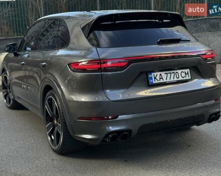 Серый Порше Каен, объемом двигателя 4 л и пробегом 14 тыс. км за 129999 $, фото 12 на Automoto.ua