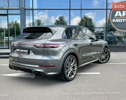 Сірий Порше Cayenne, об'ємом двигуна 4 л та пробігом 53 тис. км за 102000 $, фото 3 на Automoto.ua