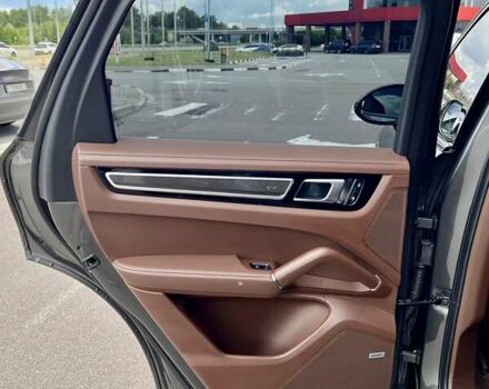 Сірий Порше Cayenne, об'ємом двигуна 4 л та пробігом 53 тис. км за 102000 $, фото 31 на Automoto.ua