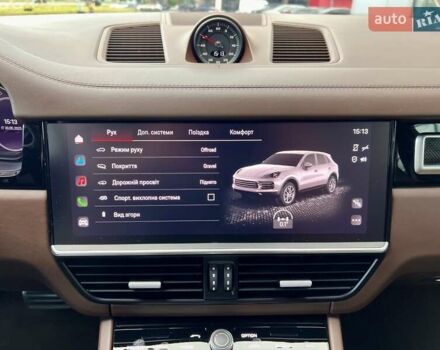 Сірий Порше Cayenne, об'ємом двигуна 4 л та пробігом 53 тис. км за 102000 $, фото 52 на Automoto.ua