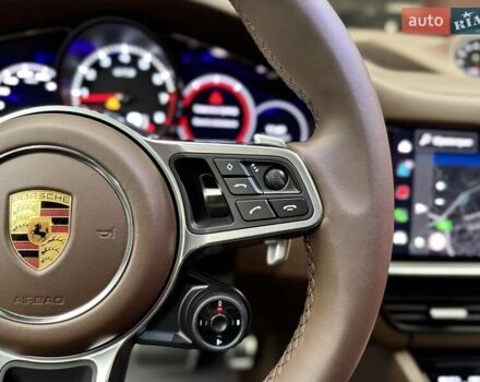 Сірий Порше Cayenne, об'ємом двигуна 4 л та пробігом 1 тис. км за 136900 $, фото 41 на Automoto.ua